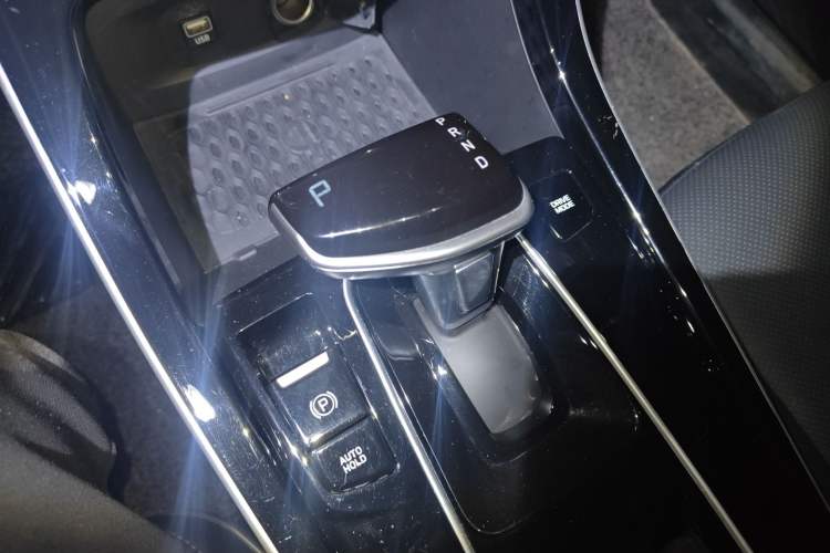 Used Hyundai ix25 2020 1.5L CVT GLS Smart Model Gear Lever