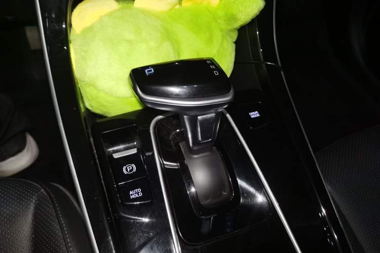 Used Hyundai ix25 2020 1.5L CVT GLS Smart Model Gear Lever