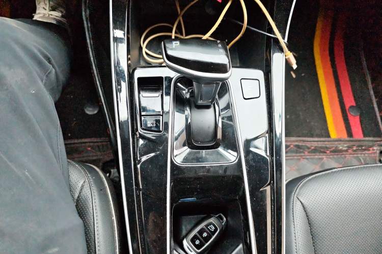 Used Hyundai ix25 2020 1.5L CVT GLS Smart Model Gear Lever