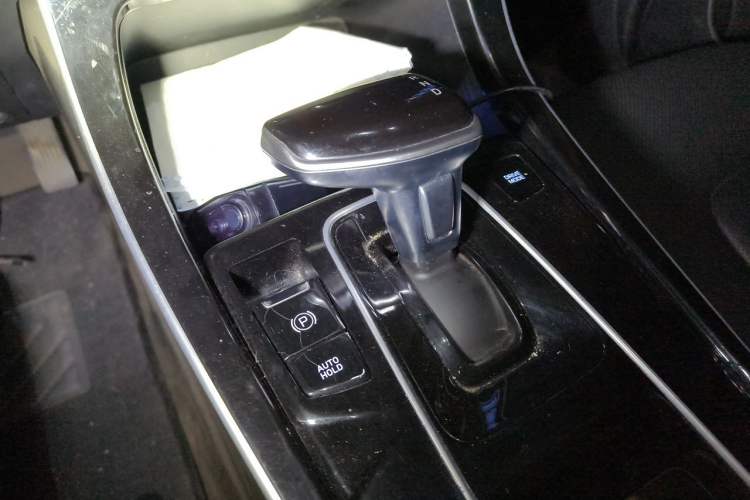 Used Hyundai ix25 2020 1.5L CVT GLS Smart Model Gear Lever