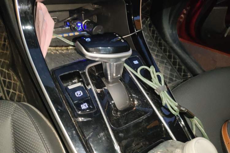 Used Hyundai ix25 2020 1.5L CVT GLS Smart Model Gear Lever