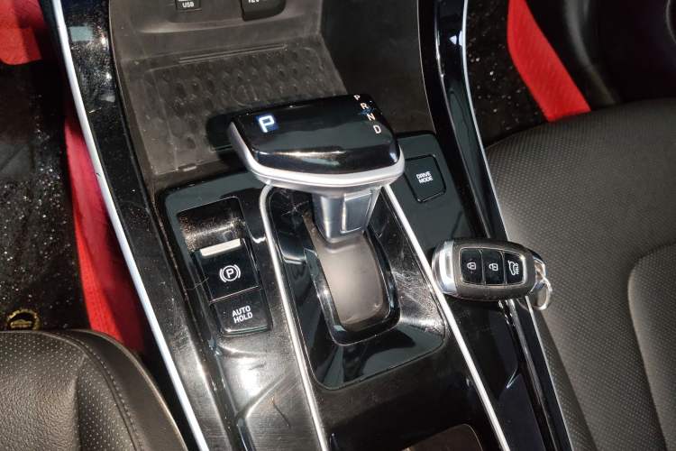 Used Hyundai ix25 2020 1.5L CVT GLS Smart Model Gear Lever