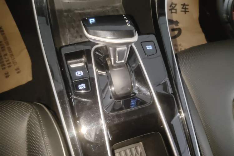 Used Hyundai ix25 2020 1.5L CVT DLX Prestige Version Gear Lever