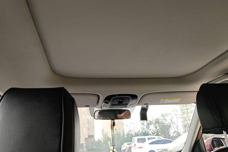 Used Hyundai ix25 2020 1.5L CVT GLS Smart Model Headliner