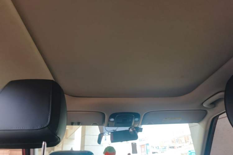 Used Hyundai ix25 2020 1.5L CVT GLS Smart Model Headliner