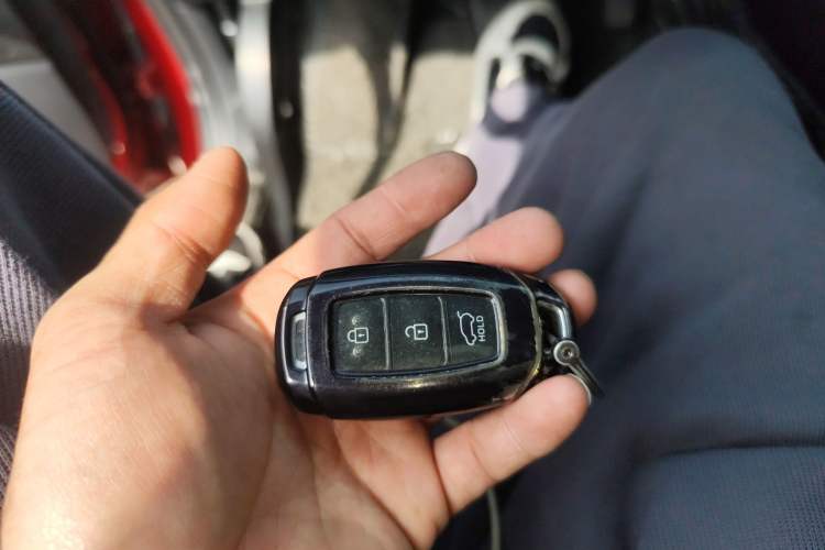 Used Hyundai ix25 2020 1.5L CVT GLS Smart Model Interior 1