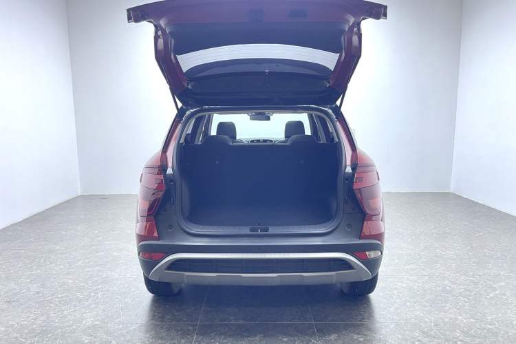 Used Hyundai ix25 2020 1.5L CVT GLS Smart Model Interior 6