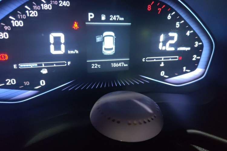 Used Hyundai ix25 2020 1.5L CVT GLS Smart Model Odometer Close Up