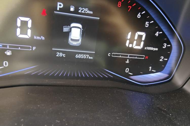 Used Hyundai ix25 2020 1.5L CVT GLS Smart Model Odometer Close Up