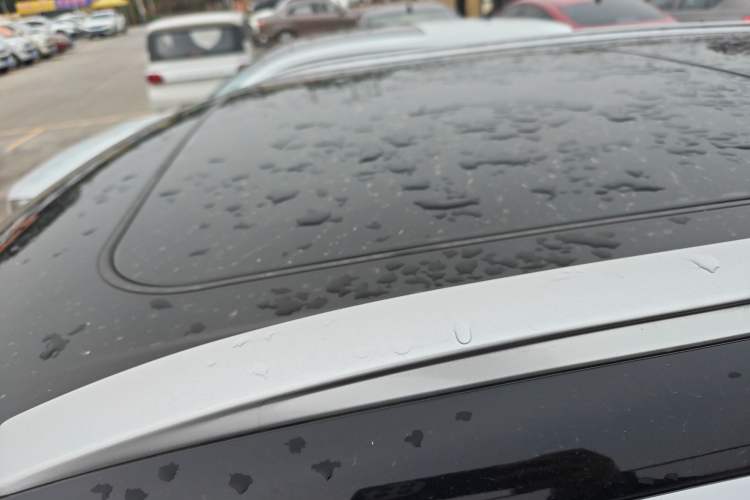 Used Hyundai ix25 2020 1.5L CVT GLS Smart Model Roof
