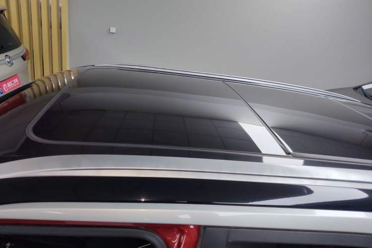 Used Hyundai ix25 2020 1.5L CVT GLS Smart Model Roof
