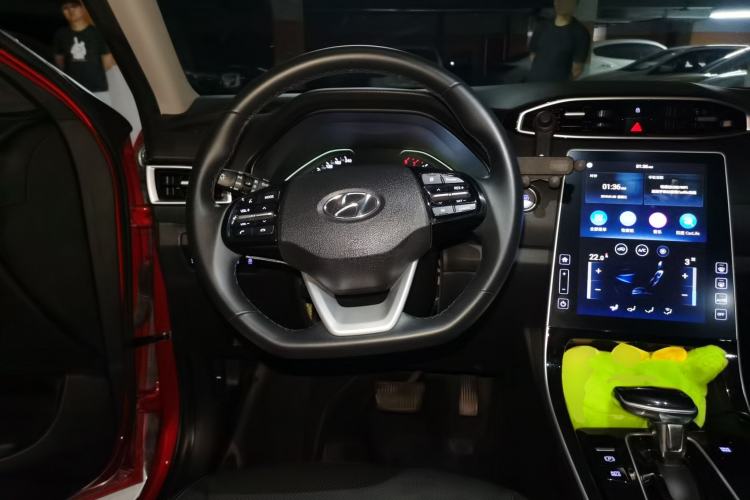 Used Hyundai ix25 2020 1.5L CVT GLS Smart Model Steering Wheel