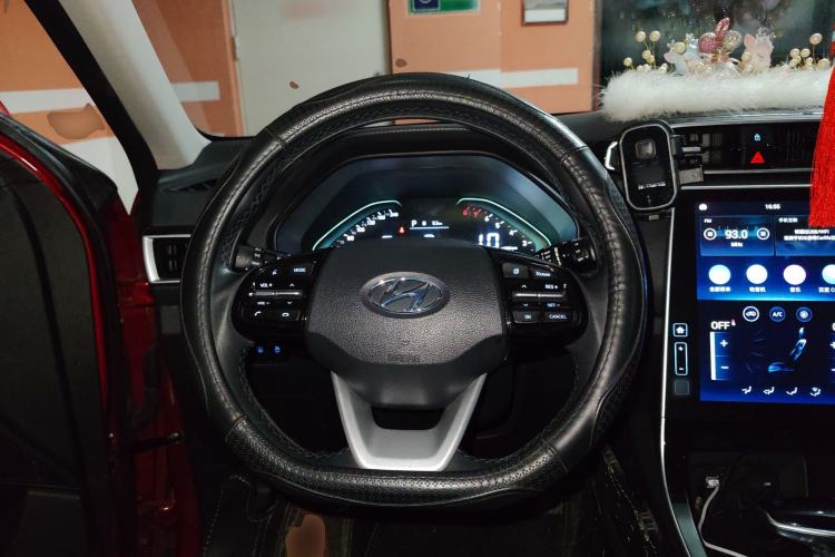 Used Hyundai ix25 2020 1.5L CVT GLS Smart Model Steering Wheel
