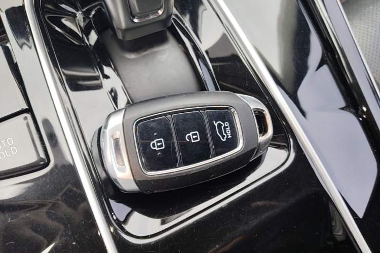 Used Hyundai ix25 2020 1.5L CVT GLS Smart Model Vehicle Key