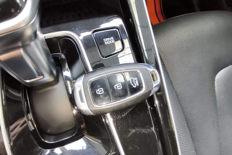 Used Hyundai ix25 2020 1.5L CVT DLX Prestige Version Vehicle Key