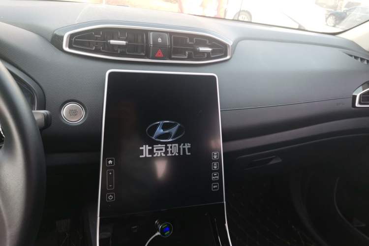 Used Hyundai ix25 2020 1.5L CVT GLS Smart Model Audio And AC Panel