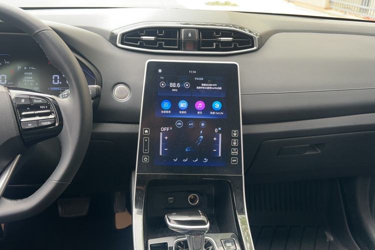 Used Hyundai ix25 2020 1.5L CVT GLS Smart Model Audio And AC Panel