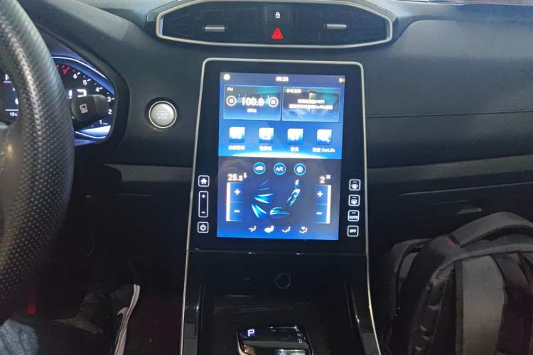 Used Hyundai ix25 2020 1.5L CVT GLS Smart Model Audio And AC Panel