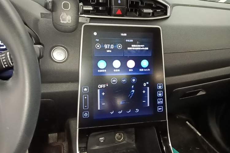 Used Hyundai ix25 2020 1.5L CVT GLS Smart Model Audio And AC Panel