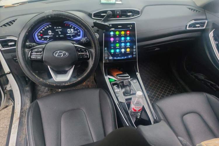 Used Hyundai ix25 2020 1.5L CVT TOP Flagship Edition Center Console