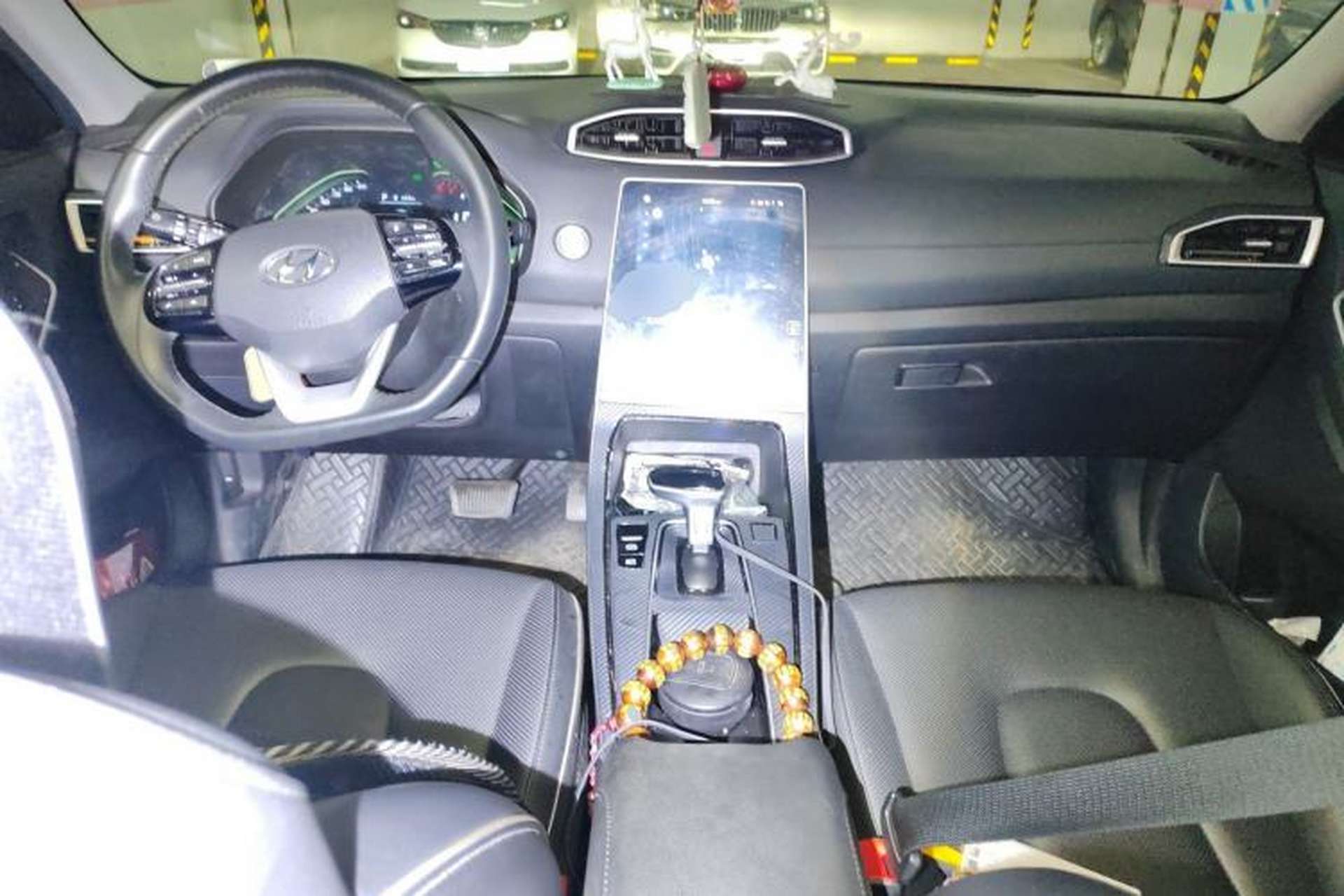 Used Hyundai ix25 2020 1.5L CVT DLX Prestige Version Center Console