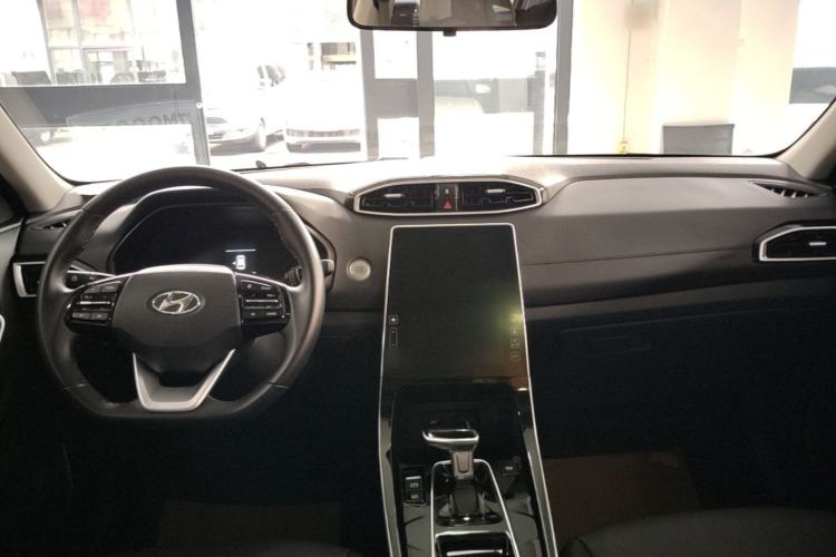 Used Hyundai ix25 2020 1.5L CVT GLS Smart Model Center Console