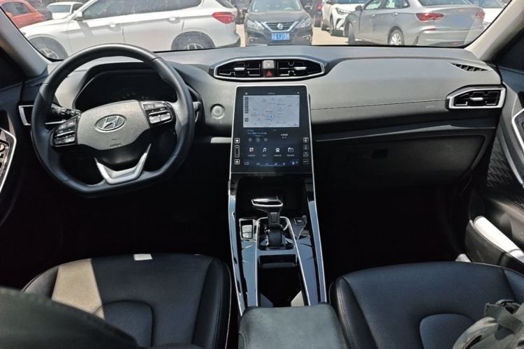 Used Hyundai ix25 2020 1.5L CVT DLX Prestige Version Center Console