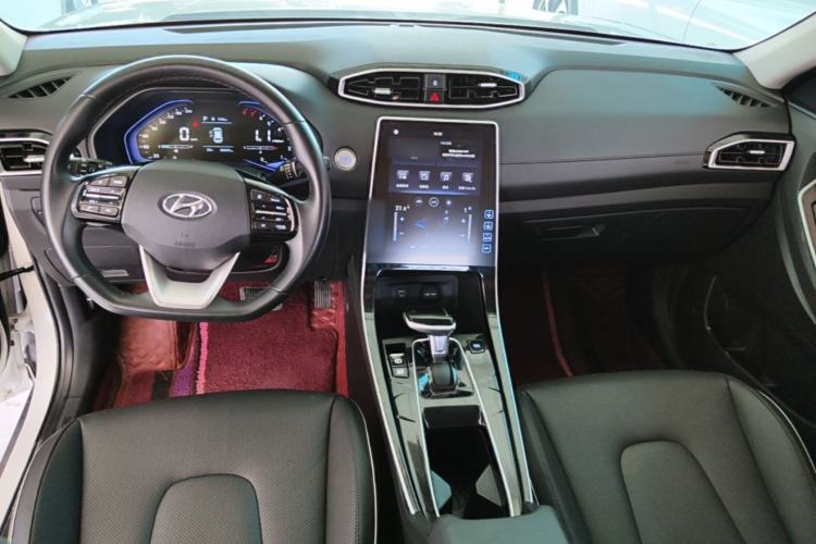Used Hyundai ix25 2020 1.5L CVT GLS Smart Model Center Console