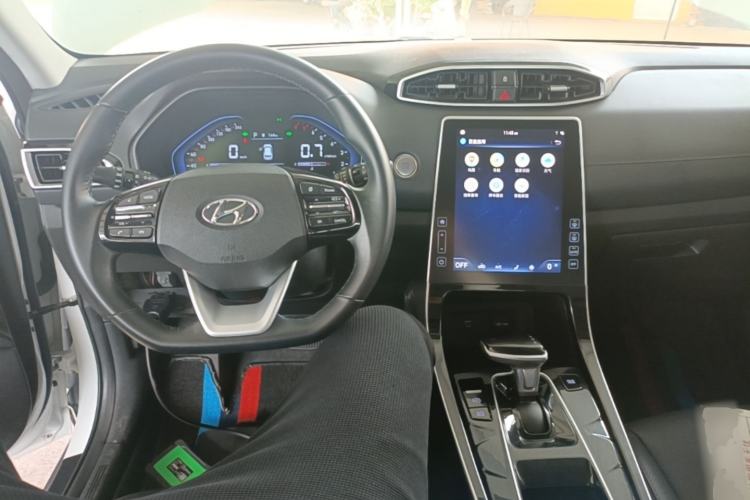 Used Hyundai ix25 2020 1.5L CVT DLX Prestige Version Center Console