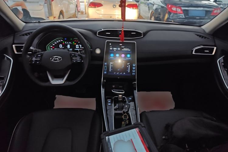 Used Hyundai ix25 2020 1.5L CVT GLS Smart Model Center Console