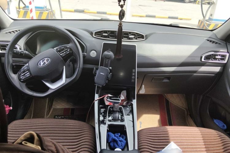 Used Hyundai ix25 2020 1.5L CVT GLS Smart Model Center Console