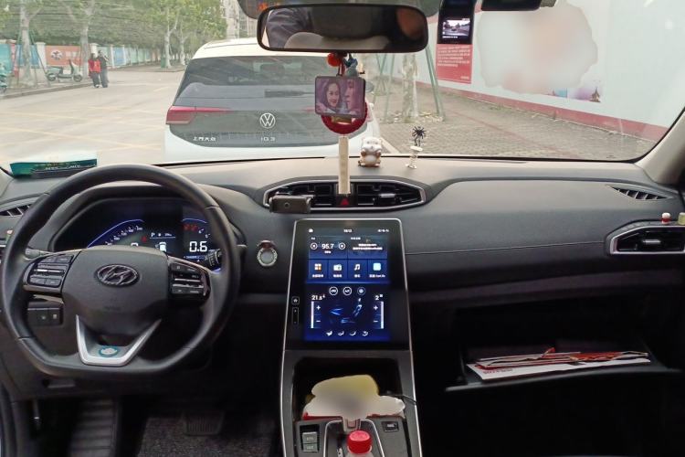 Used Hyundai ix25 2020 1.5L CVT GLS Smart Model Center Console