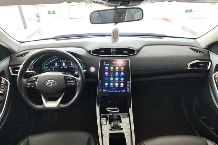 Used Hyundai ix25 2020 1.5L CVT DLX Prestige Version Center Console