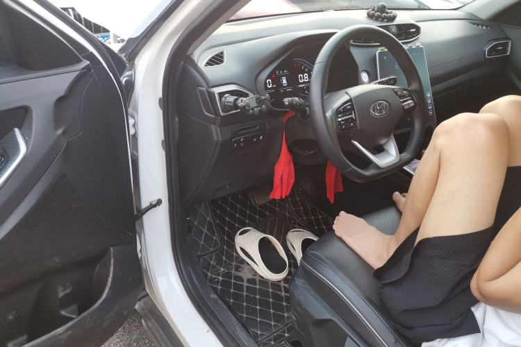 Used Hyundai ix25 2020 1.5L CVT DLX Prestige Version Driver Seat