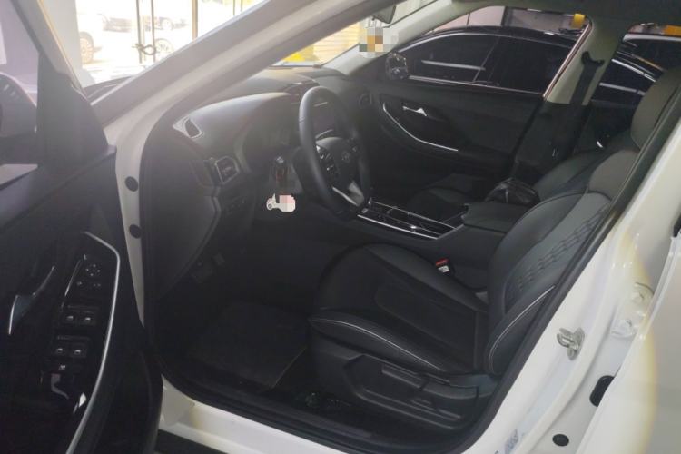 Used Hyundai ix25 2020 1.5L CVT DLX Prestige Version Driver Seat