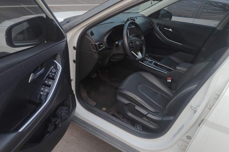 Used Hyundai ix25 2020 1.5L CVT DLX Prestige Version Driver Seat