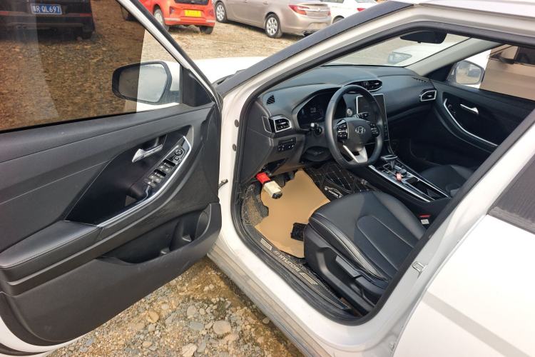 Used Hyundai ix25 2020 1.5L CVT GLS Smart Model Driver Seat