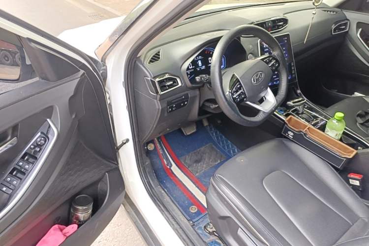 Used Hyundai ix25 2020 1.5L CVT DLX Prestige Version Driver Seat