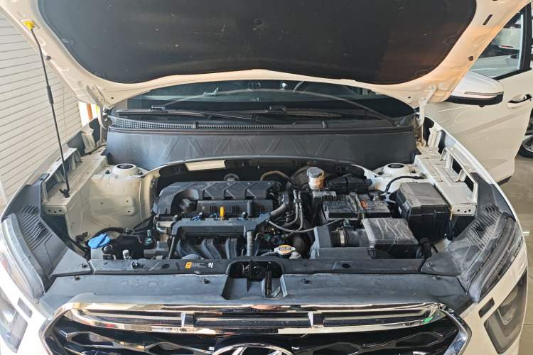 Used Hyundai ix25 2020 1.5L CVT GLS Smart Model Engine Bay