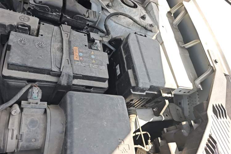 Used Hyundai ix25 2020 1.5L CVT DLX Prestige Version Engine Bay Left