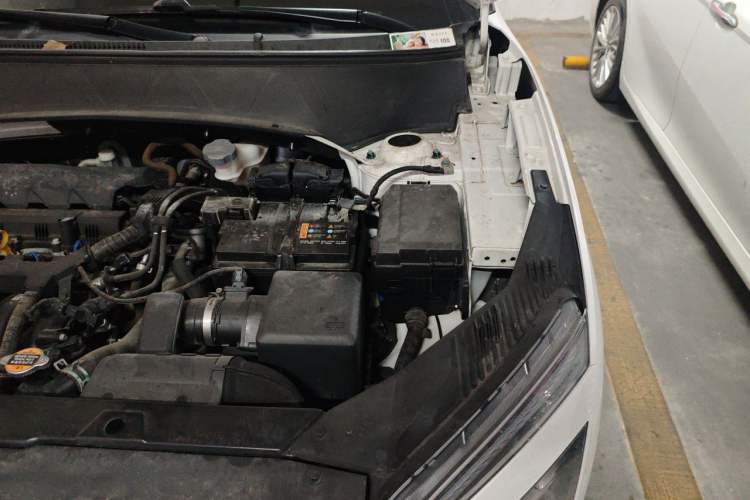 Used Hyundai ix25 2020 1.5L CVT DLX Prestige Version Engine Bay Left