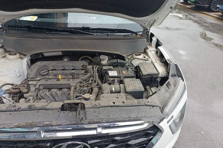 Used Hyundai ix25 2020 1.5L CVT DLX Prestige Version Engine Bay Left