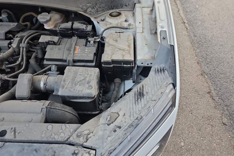 Used Hyundai ix25 2020 1.5L CVT GLS Smart Model Engine Bay Left
