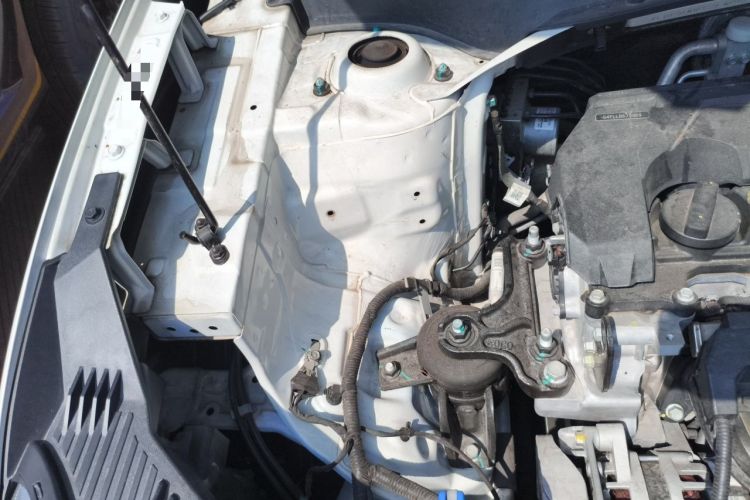 Used Hyundai ix25 2020 1.5L CVT GLS Smart Model Engine Bay Right