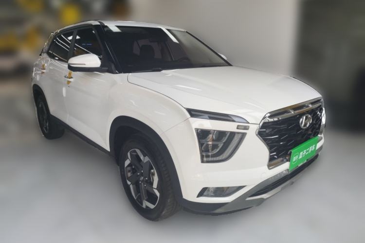 Used Hyundai ix25 2020 1.5L CVT DLX Prestige Version Front Right 45 Deg