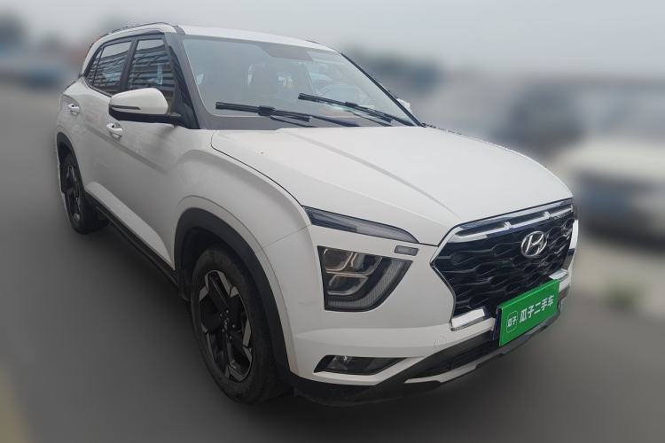 Used Hyundai ix25 2020 1.5L CVT DLX Prestige Version Front Right 45 Deg