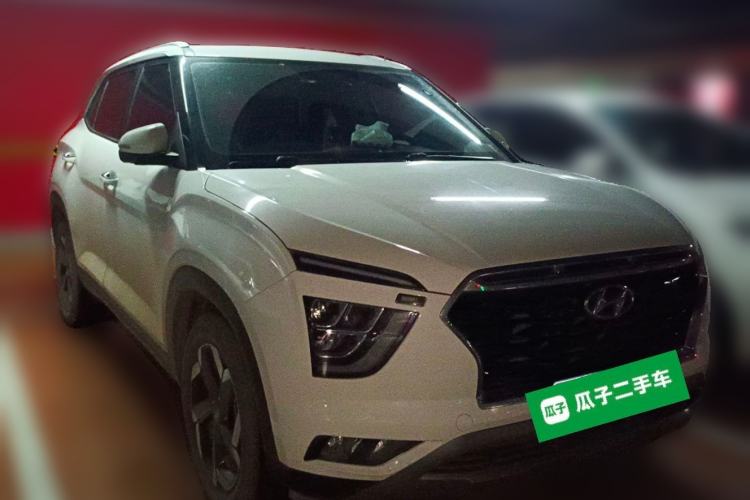 Used Hyundai ix25 2020 1.5L CVT DLX Prestige Version Front Right 45 Deg