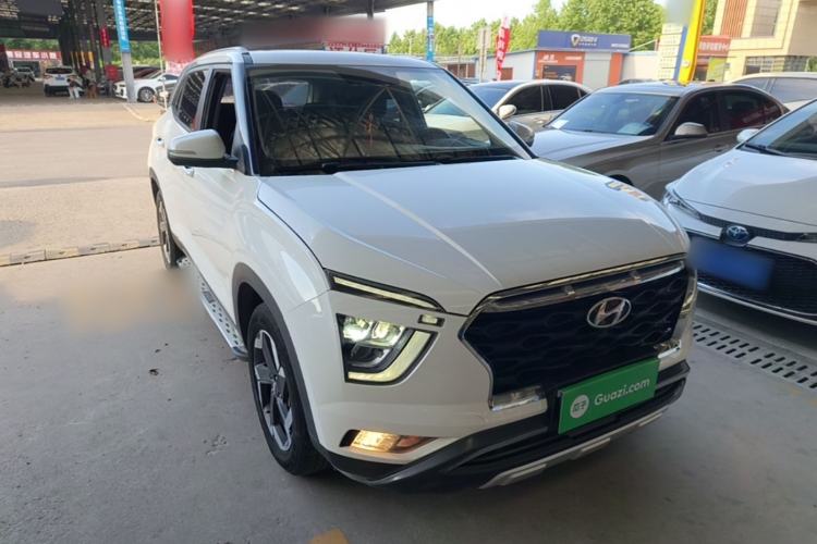 Used Hyundai ix25 2020 1.5L CVT DLX Prestige Version Front Right 45 Deg