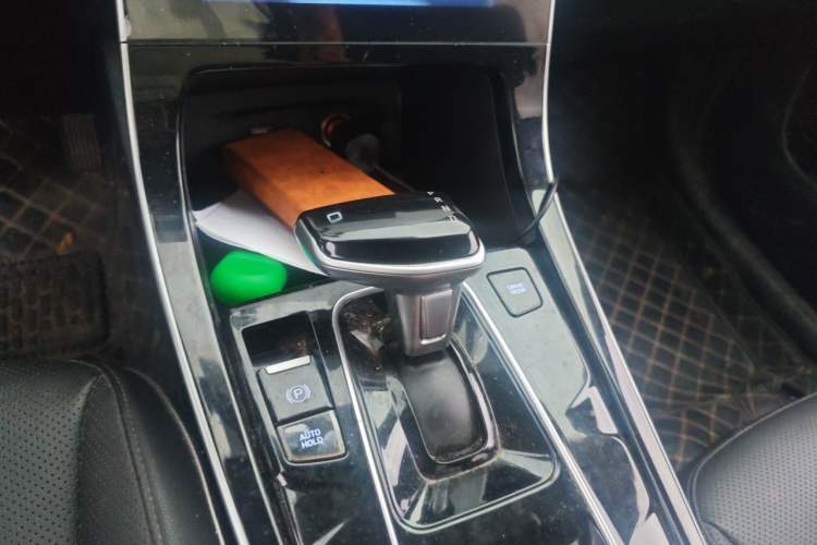 Used Hyundai ix25 2020 1.5L CVT TOP Flagship Edition Gear Lever