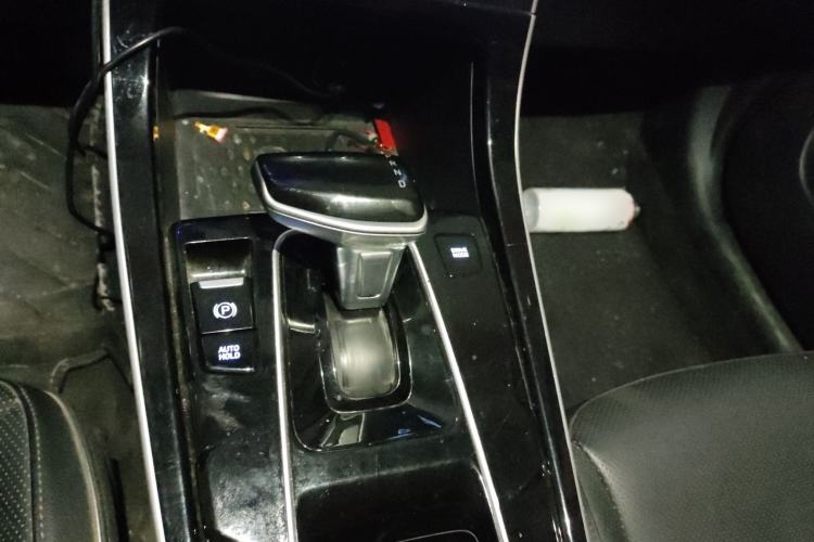 Used Hyundai ix25 2020 1.5L CVT GLS Smart Model Gear Lever